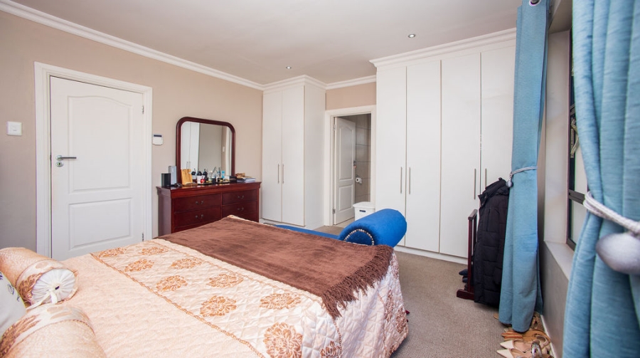 4 Bedroom Property for Sale in Beacon Bay Eastern Cape